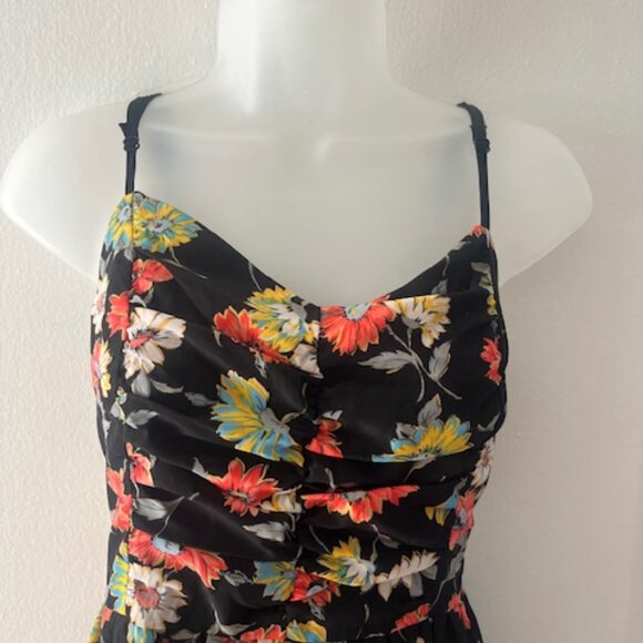 Beautiful Floral Dress ~ Plus Size - Picture 3 of 9